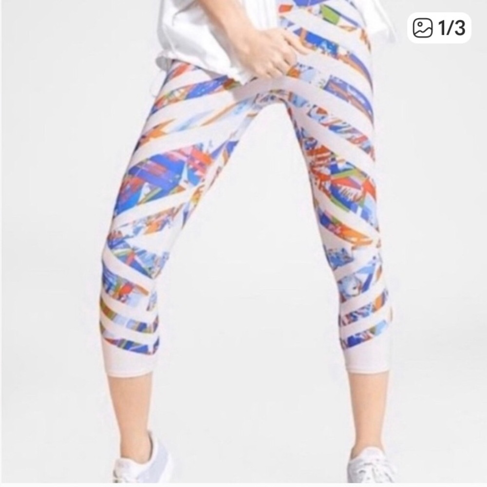 Athleta Kaleidoscope Sonar Capri Leggings, XS